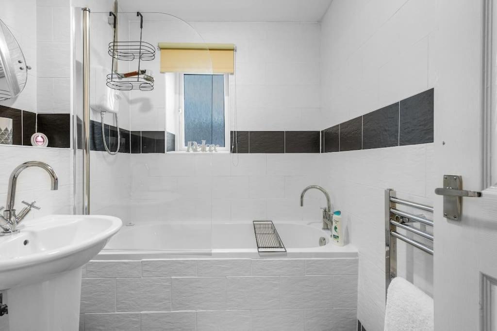 2 Bedroom Apartment On South Beach Road, Ayr Buitenkant foto